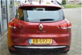 Renault Clio Estate - TCe 90 Intens | Navi | ECC | PDC |Keyless Entry | LED verlichting | Nieuwprijs - 1 - Thumbnail