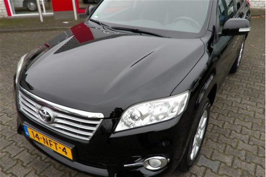 Toyota RAV4 - 2.0 VVTi AWD Executive Business Airco, Navigatie & Trekhaak - 1