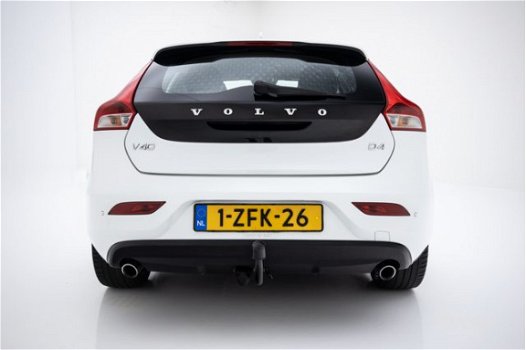 Volvo V40 - 2.0 D4 Summum Navi Leer 18 Inch Trekhaak - 1