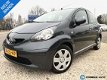 Toyota Aygo - 1.0i-12V 5DR AIRCO ELECTR.RAMEN C.SLOT OP AFSTAND DEALER-ONDERHOUDEN MET ONDERHOUDSHIS - 1 - Thumbnail