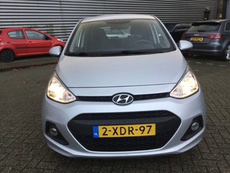 Hyundai i10 - 1.0i i-Motion Comfort [ Cruise Control Climate Control ] - 1