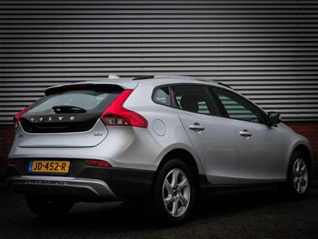 Volvo V40 Cross Country - 1.6 D2 Summum automaat / Navigatie - 1