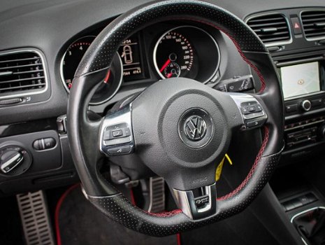 Volkswagen Golf - 2.0 GTI 211PK / Navigatie / Opendak / Nederlandse auto - 1