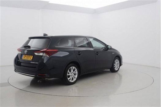 Toyota Auris - TS 1.8 Hybrid Lease Navi Automaat - 1