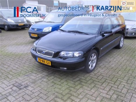 Volvo V70 - 2.5 T AWD - 1