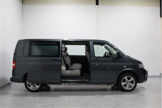 Volkswagen Transporter - 2.5 TDI 131 pk Dubbel Cabine Automaat, Airco, Cruise Control, Trekhaak - 1