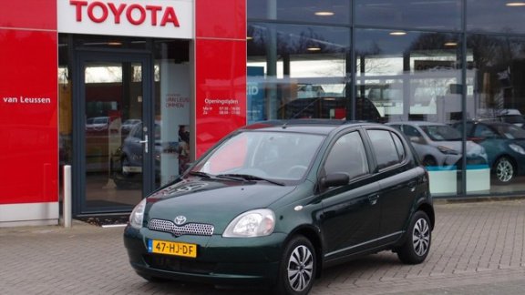 Toyota Yaris - 1.3VVT-i 5DR SOL AUTOMAAT - 1