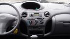 Toyota Yaris - 1.3VVT-i 5DR SOL AUTOMAAT - 1 - Thumbnail