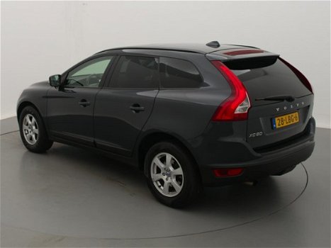 Volvo XC60 - 2.4D Geartronic, Navi, Panoramadak, Leder - 1