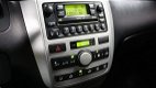 Toyota Avensis Verso - 2.0i Linea Sol 5p - 1 - Thumbnail