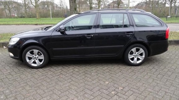 Skoda Octavia Combi - 1.6 TDI Greentech Ambition Business Line trekhaak airco - 1