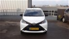 Toyota Aygo - 1.0 VVT-i 69pk 5D x-now | Airco - 1 - Thumbnail