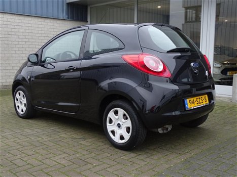 Ford Ka - 1.2 69pk Cool & Sound; Airco; centr. vergr; Radio CD - 1