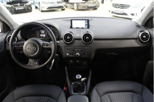 Audi A1 - 1.2 TFSI 86pk Attraction Pro Line Business NAVIGATIE / AIRCO / LM VELGEN - 1