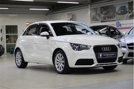 Audi A1 - 1.2 TFSI 86pk Attraction Pro Line Business NAVIGATIE / AIRCO / LM VELGEN - 1