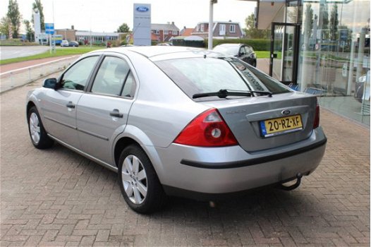 Ford Mondeo - 125pk , Airco , Trekhaak 1.8-16V Trend - 1