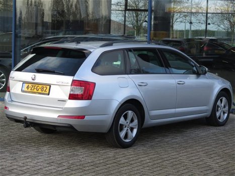 Skoda Octavia Combi - 1.6 TDI NAVI | STOELVERWARMING | TREKHAAK | DAB - 1