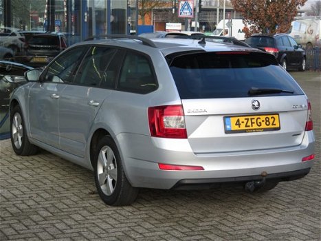 Skoda Octavia Combi - 1.6 TDI NAVI | STOELVERWARMING | TREKHAAK | DAB - 1