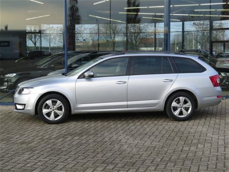 Skoda Octavia Combi - 1.6 TDI NAVI | STOELVERWARMING | TREKHAAK | DAB - 1