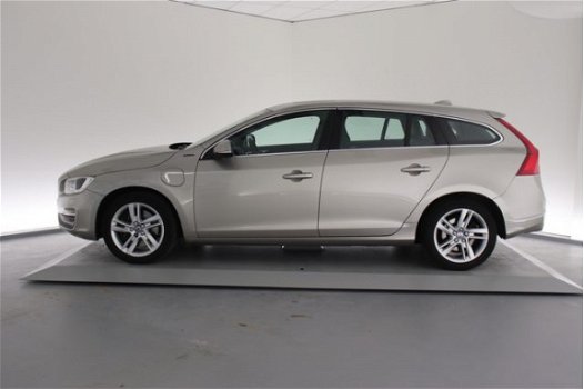 Volvo V60 - D6 Twin Engine Summum Hybrid Technology / Halftarief wegenbelasting - 1