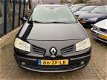 Renault Mégane Grand Tour - 1.6-16V Business Line - 1 - Thumbnail