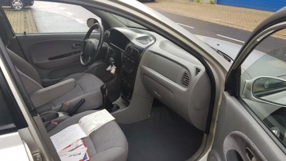 Kia Rio - 1.3 LS - 1