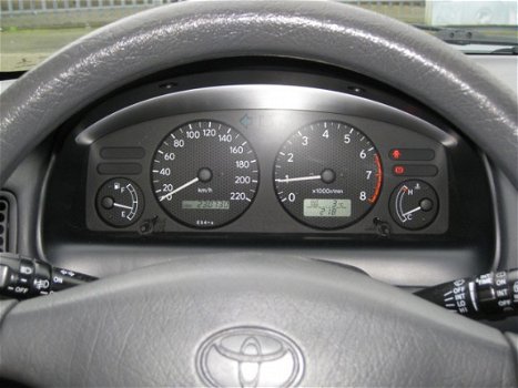 Toyota Corolla - 1.6-16V Luna - 1