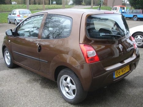 Renault Twingo - 1.2-16V Authentique - 1