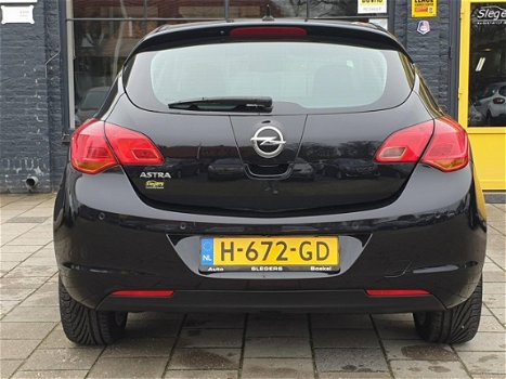 Opel Astra - 1.6 16V 5D 85KW Cosmo - 1