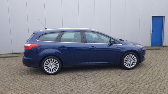 Ford Focus Wagon - 1.6 TI-VCT First Edition - 1