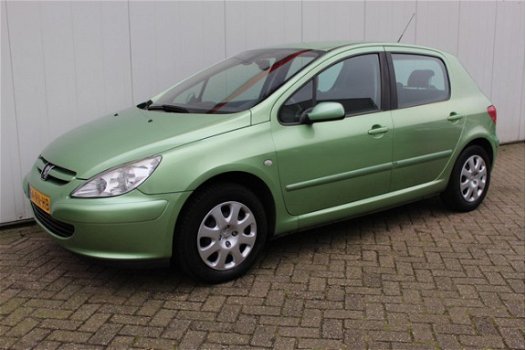 Peugeot 307 - 1.6 16V 5-DEURS Premium AIRCO TREKHAAK - 1