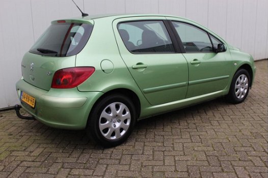 Peugeot 307 - 1.6 16V 5-DEURS Premium AIRCO TREKHAAK - 1