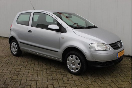 Volkswagen Fox - 1.4 55KW Trendline - 1