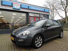 Fiat Punto Evo - 0.9 TwinAir Lounge AUTOM. AIRCO CRUISE CONTROL Financiering vanaf € 167, 00 per maa