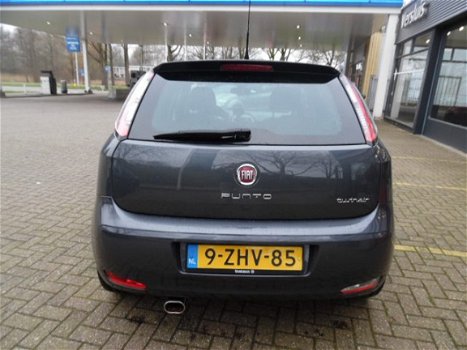 Fiat Punto Evo - 0.9 TwinAir Lounge AUTOM. AIRCO CRUISE CONTROL Financiering vanaf € 167, 00 per maa - 1