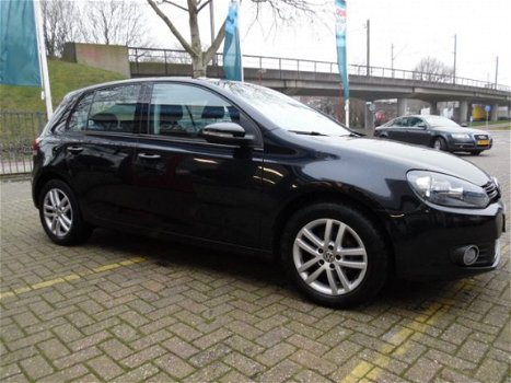 Volkswagen Golf - 1.2 TSI Highline BlueMotion AIRCO CRUISE CONTROL Financiering vanaf € 193, 00 per - 1