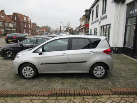 Subaru Trezia - 1.3 Luxury Airco, Trekhaak, Centr.deurvergrendeling op afstand, Electr.ramen en spie - 1