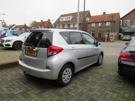 Subaru Trezia - 1.3 Luxury Airco, Trekhaak, Centr.deurvergrendeling op afstand, Electr.ramen en spie - 1