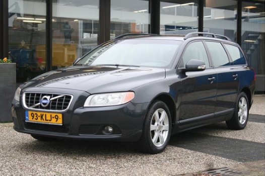 Volvo V70 - 2.0D 100KW Limited Edition - 1