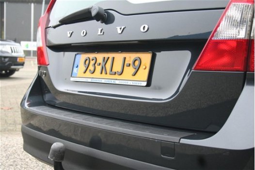 Volvo V70 - 2.0D 100KW Limited Edition - 1