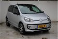 Volkswagen Up! - 1.0 60PK 5D BMT Groove Up - 1 - Thumbnail