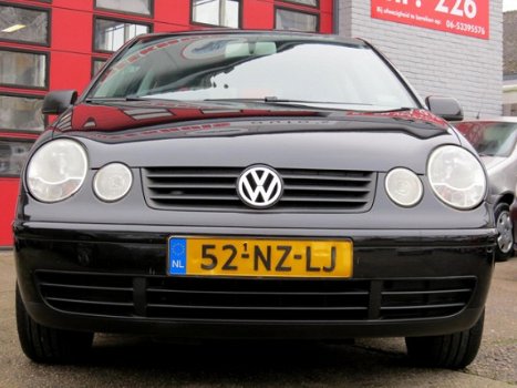 Volkswagen Polo - 1.4-16V Athene // Airco, LM velg Zwart // - 1