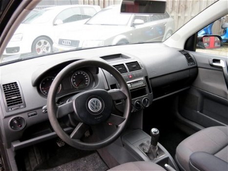 Volkswagen Polo - 1.4-16V Athene // Airco, LM velg Zwart // - 1