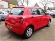 Suzuki Swift - 1.3 Base // 5 Deurs , Dealer onderh , 1e eig // - 1 - Thumbnail