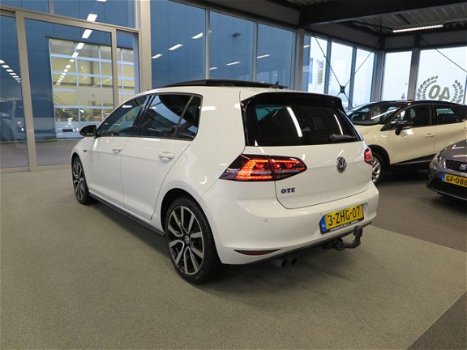 Volkswagen Golf - 1.4 TSi GTE 5-drs. SCHUIFDAK/LEDER/EXCL.BTW/TREKHAAK/18INCH - 1