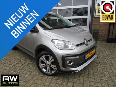 Volkswagen Up! - 1.0 BMT cross up - 1