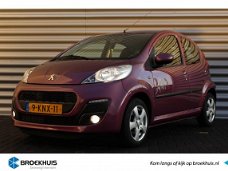 Peugeot 107 - 1.0 68PK 5-DRS ENVY / AIRCO / LED / 14" LMV / BLUETOOTH / 2E EIGENAAR / NIEUWSTAAT