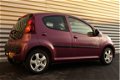 Peugeot 107 - 1.0 68PK 5-DRS ENVY / AIRCO / LED / 14