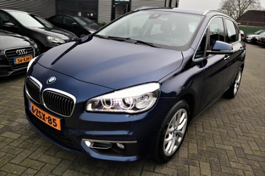 BMW 2-serie Active Tourer - 218i High Executive | Automaat | Navi | Comfort Leder | Stoelverwarming - 1