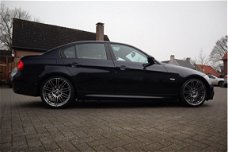 BMW 3-serie - 325i | 2x M-pakket | Automaat | Schuifdak | Xenon | Leder | Facelift | NAP |
